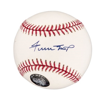 Willie Mays Single-Signed Baseball - PSA/DNA MINT+ 9.5